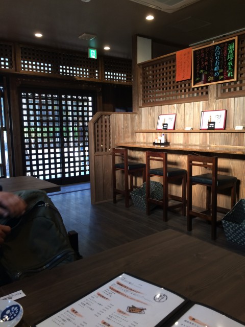 居酒屋 店内 新しい