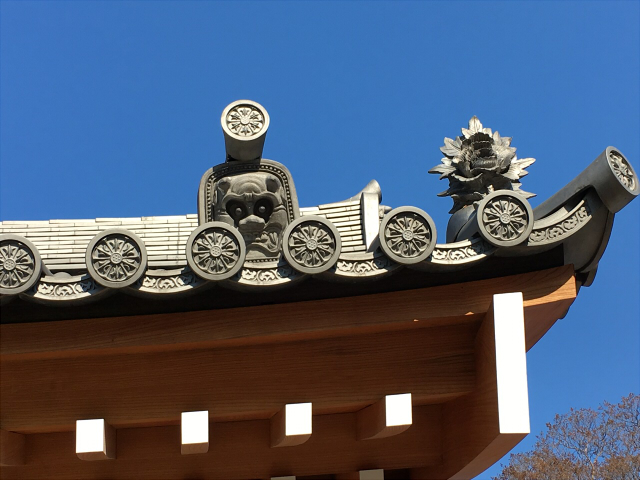 お寺 鬼瓦