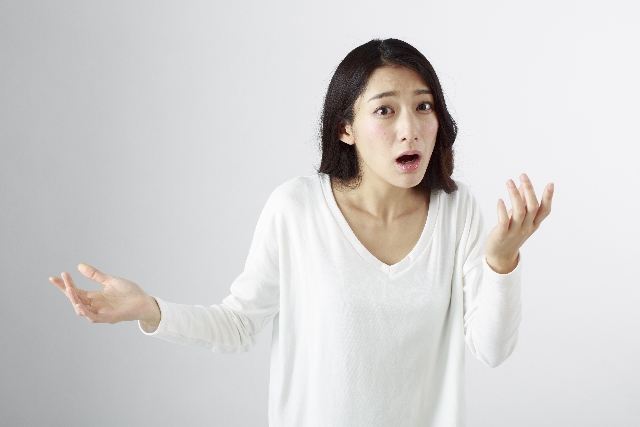 悩む